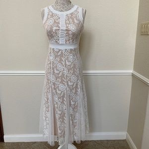 Candalite Petite Sleeveless Dress| White/Cream Sz.Ps Excellent Condition